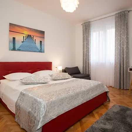 Center Beautiful * ספליט