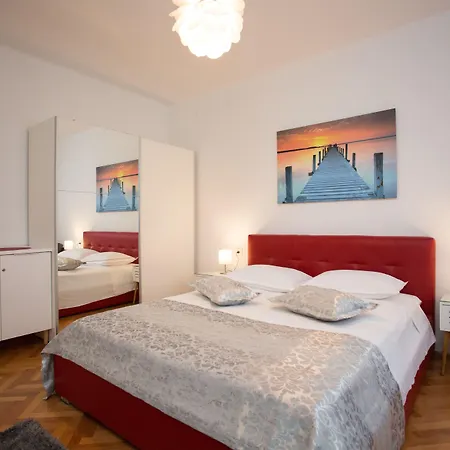 Center Beautiful * Σπλιτ