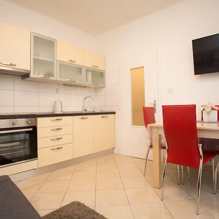 Center Beautiful Apartamento Split