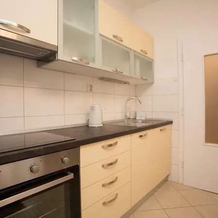 Center Beautiful * Σπλιτ