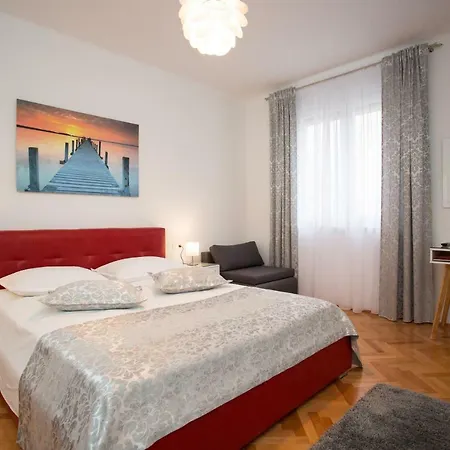 Center Beautiful Apartman